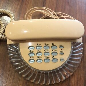 Vintage Lucite clam shell peach phone